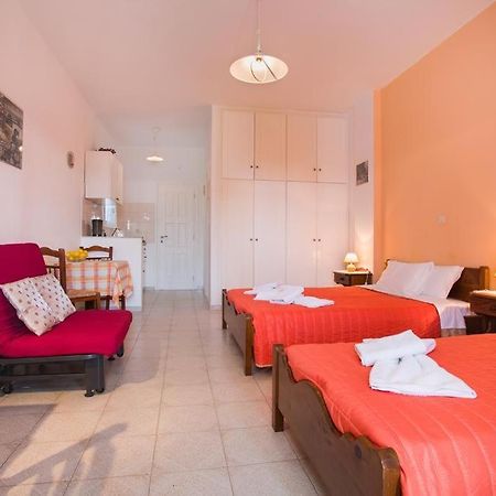 Betty Apartments Drios Luaran gambar